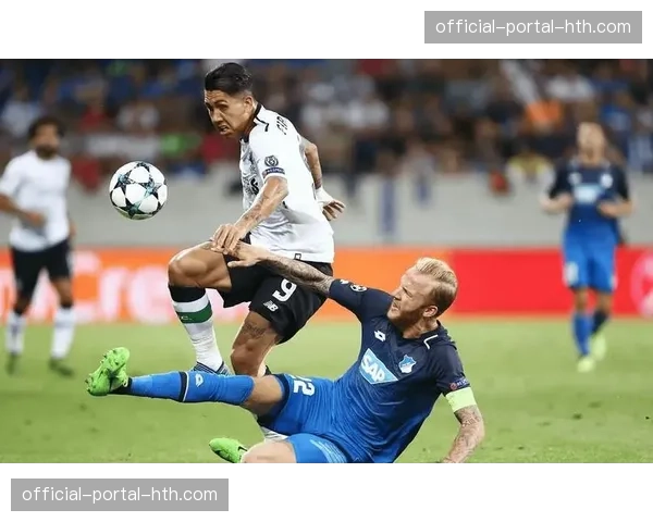 霍芬海姆训练课曝光，重点演练由守转攻时后场长传找前锋